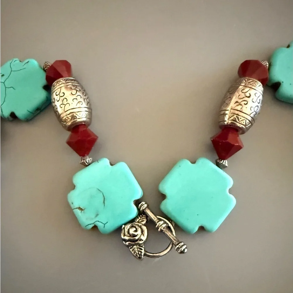 Vintage Turquoise Howlite Silver Cross Necklace Garnet Colored Accents
